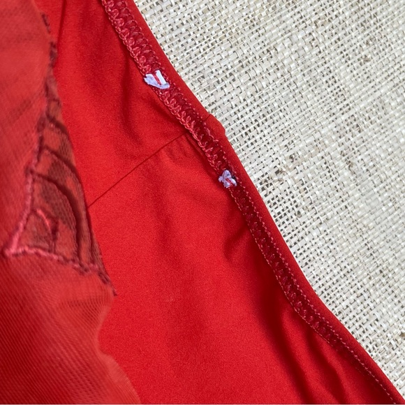 La Perla russet red scallops + mesh bra & panty set---- 36C & Medium - Picture 8 of 9